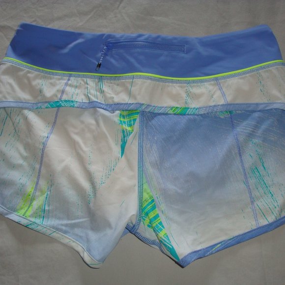 Lululemon Speed Shorts Size 6 - Picture 3 of 3